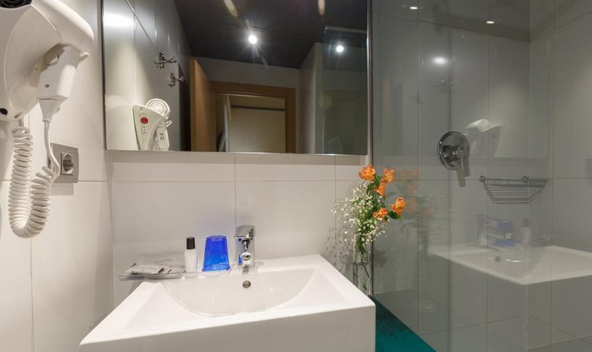 Habitación single Hotel Ciutat Barcelona Habitación single Hotel Ciutat Barcelona