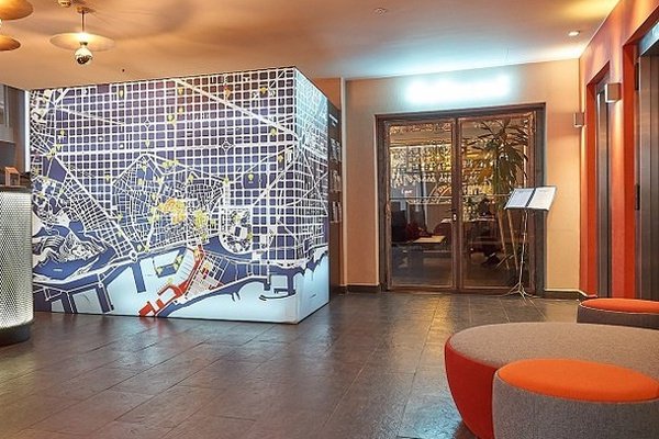 RecepciÓn 24/7 hotel ciutat barcelona RecepciÓn 24/7 hotel ciutat barcelona