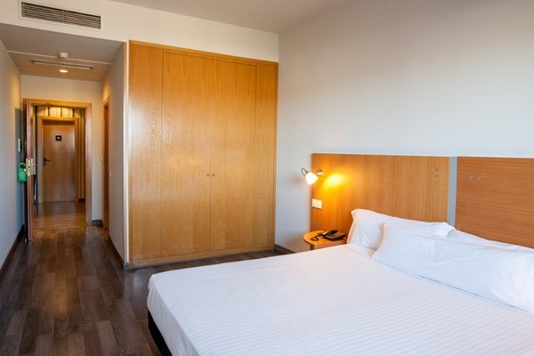 Doble Hotel Porta de Gallecs en Mollet del Vallés