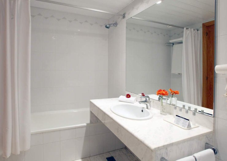 Doble Hotel Ciutat de Granollers Doble Hotel Ciutat de Granollers