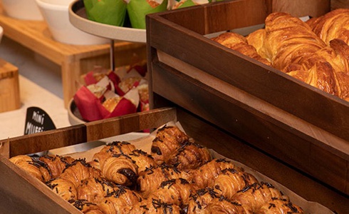 DESAYUNO BUFFETE Hotel Ciutat Barcelona en Barcelona DESAYUNO BUFFETE Hotel Ciutat Barcelona en Barcelona
