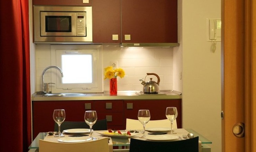 Apartamento 2 dormitorios (1-6 personas) Apartaments Ciutat Vella Barcelona Apartamento 2 dormitorios (1-6 personas) Apartaments Ciutat Vella Barcelona