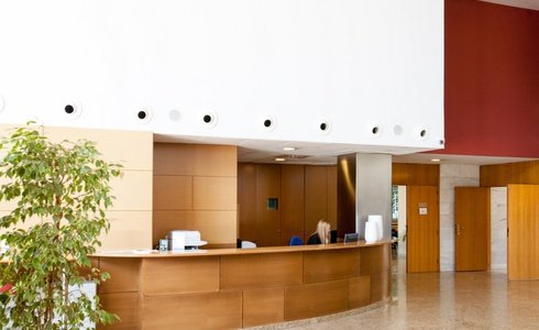 RECEPCIÓN Hotel Porta de Gallecs en Mollet del Vallés RECEPCIÓN Hotel Porta de Gallecs en Mollet del Vallés