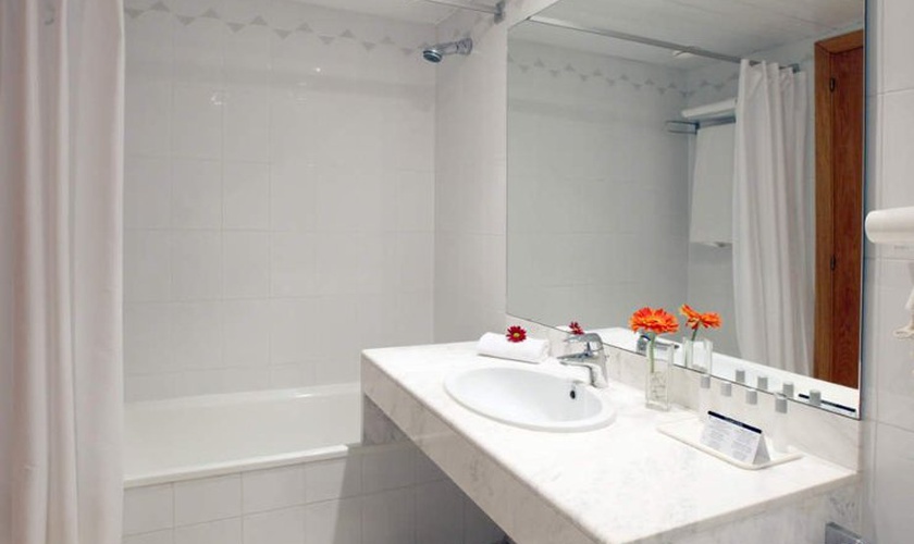 Doble Hotel Ciutat de Granollers Doble Hotel Ciutat de Granollers