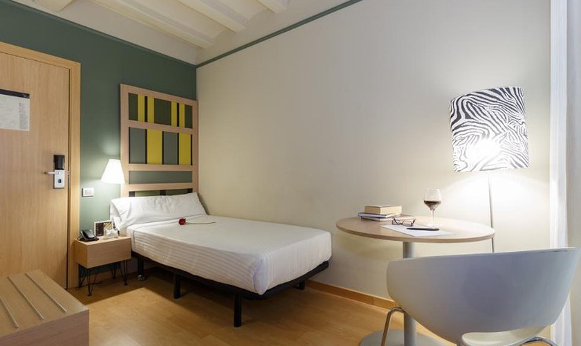 Habitación single Hotel Ciutat Barcelona Habitación single Hotel Ciutat Barcelona