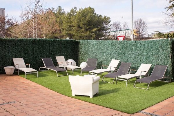 Terraza solarium Hotel Porta de Gallecs Mollet del Vallés Terraza solarium Hotel Porta de Gallecs Mollet del Vallés