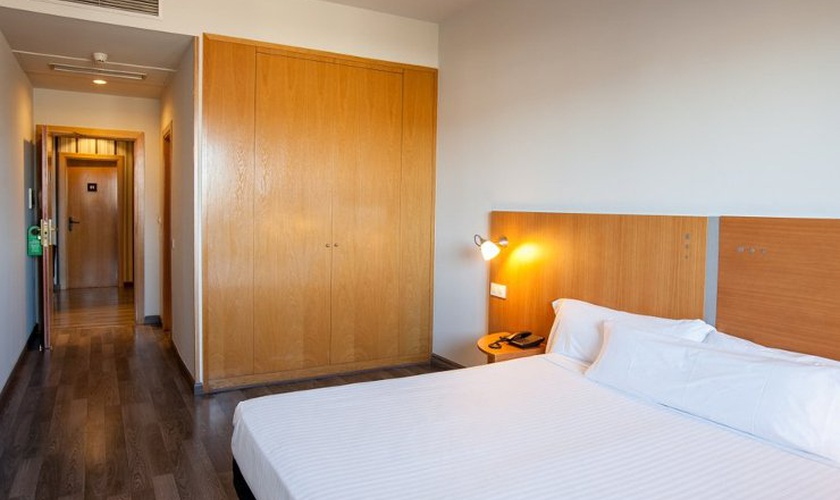 Doble Hotel Porta de Gallecs Mollet del Vallés Doble Hotel Porta de Gallecs Mollet del Vallés