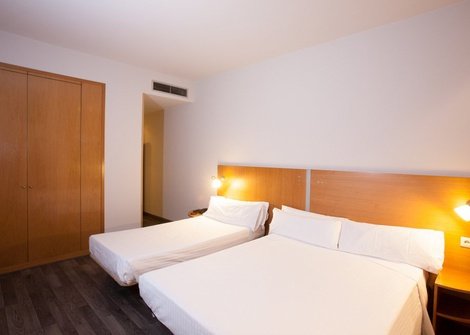 Doble + supletoria Hotel Porta de Gallecs en Mollet del Vallés Doble + supletoria Hotel Porta de Gallecs en Mollet del Vallés